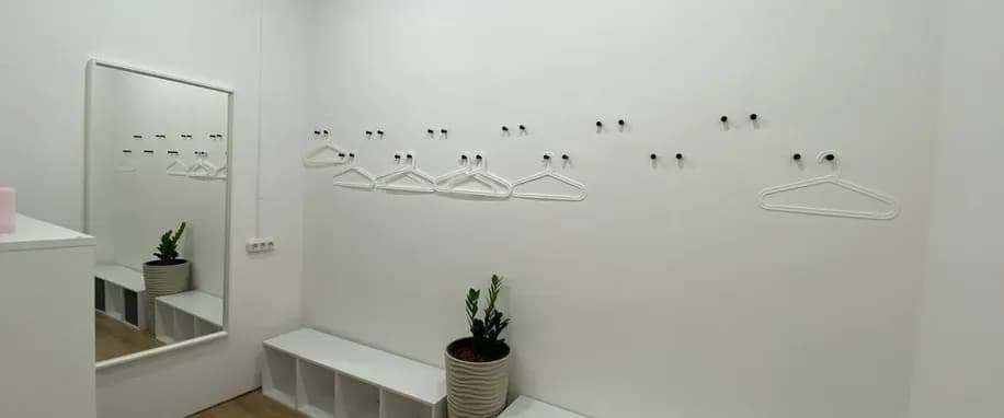 gallery slide